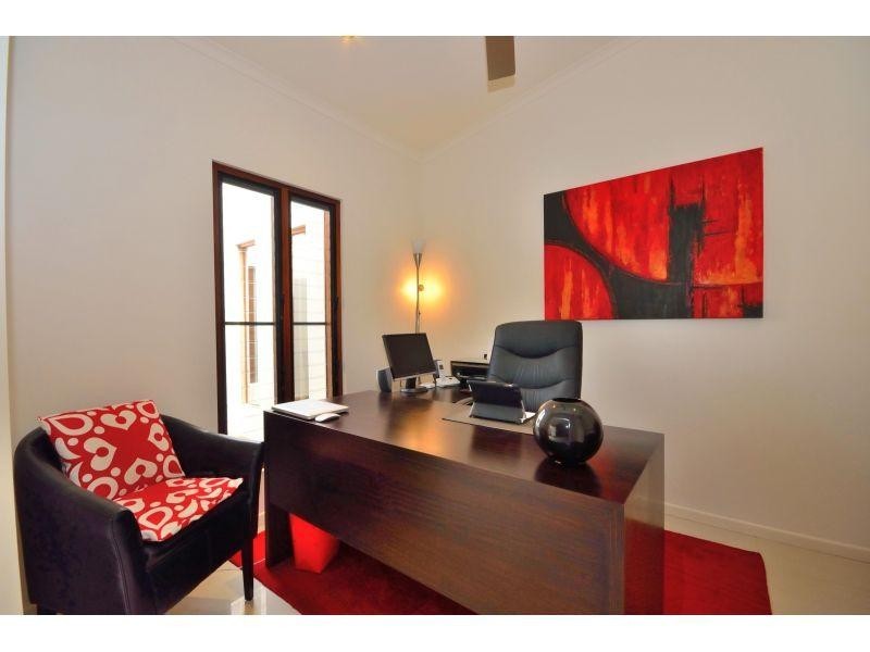 36 Waterside Court, Noosaville QLD 4566