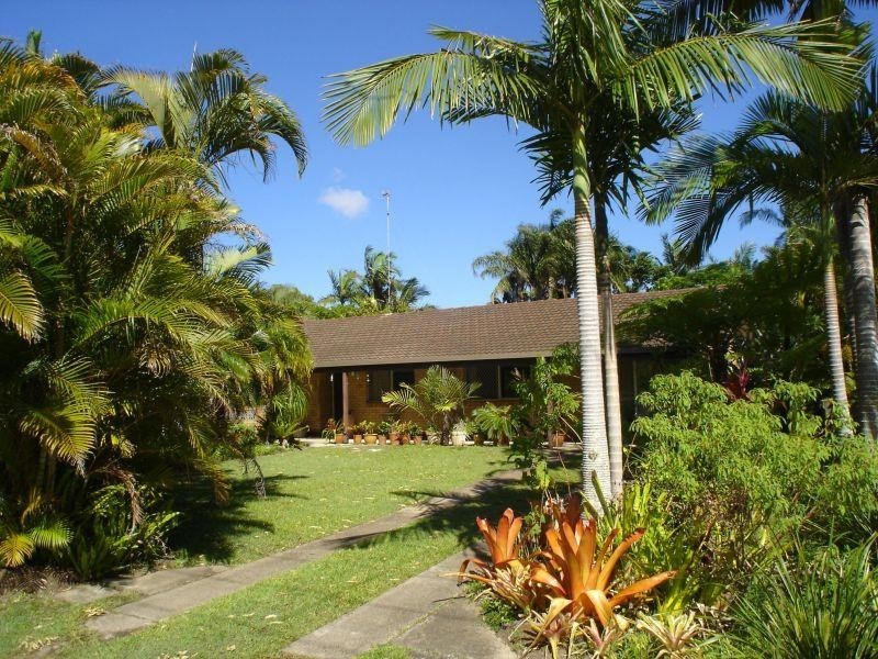 82 Ward St, Tewantin QLD 4565