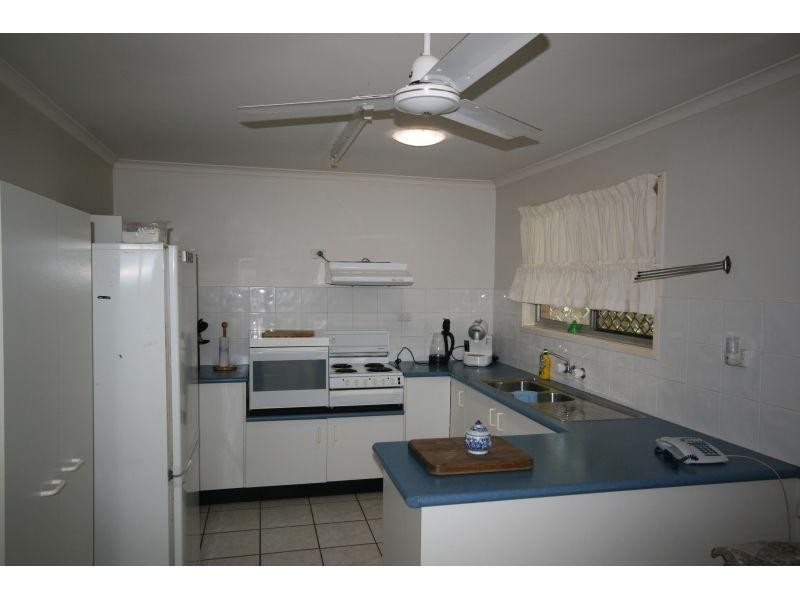 82 Ward St, Tewantin QLD 4565