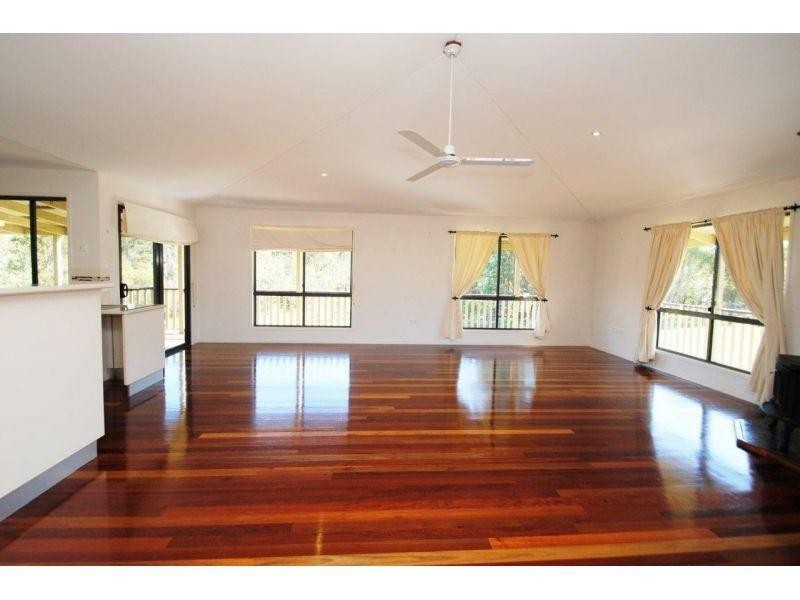 6  Tea Tree Court, The Palms QLD 4570