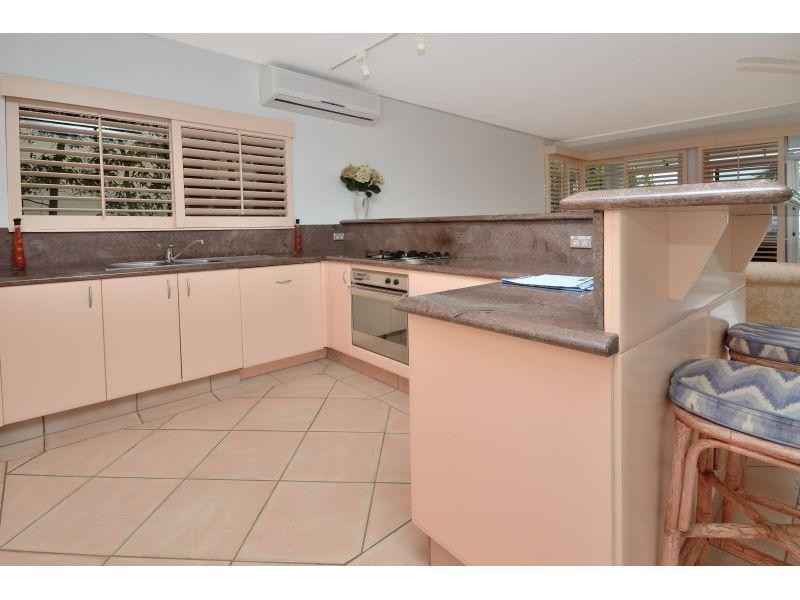 2/26 Edgar Bennett Ave, Noosa Heads QLD 4567