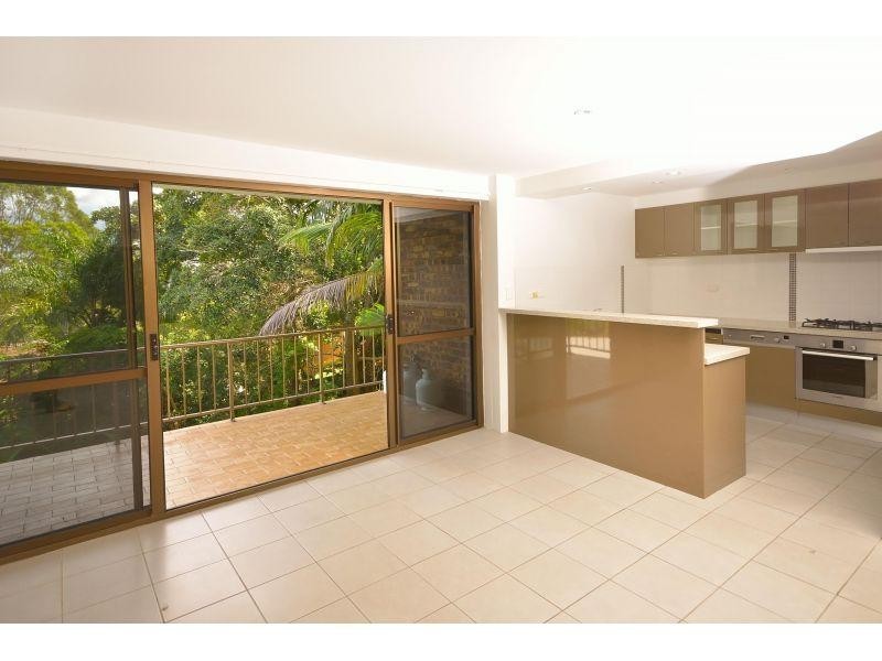 2/9 Berrima Row, Noosa Heads QLD 4567