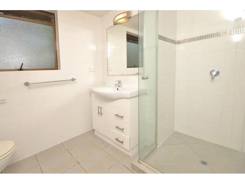 2/9 Berrima Row, Noosa Heads QLD 4567