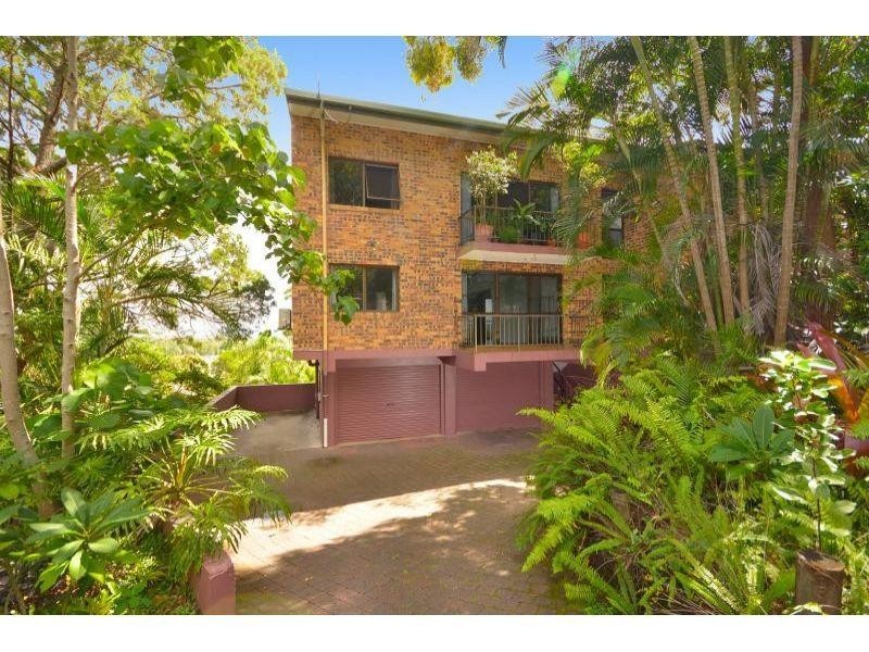 2/9 Berrima Row, Noosa Heads QLD 4567