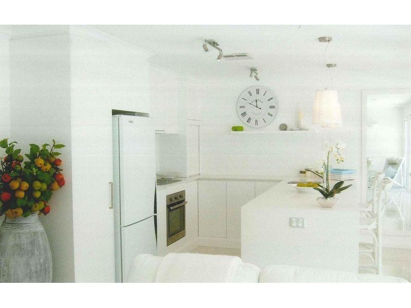 2/4 Sunseeker Close, Noosaville QLD 4566
