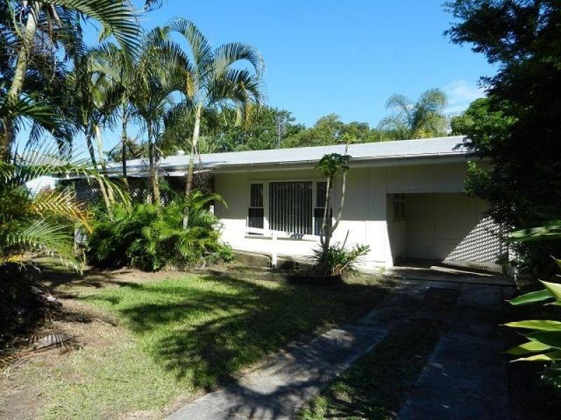 31 Poinciana Ave, Tewantin QLD 4565