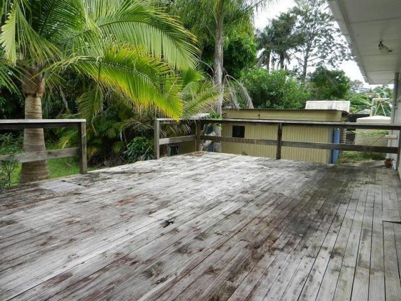 31 Poinciana Ave, Tewantin QLD 4565