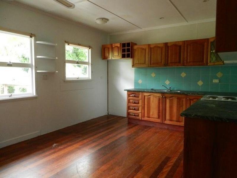 31 Poinciana Ave, Tewantin QLD 4565