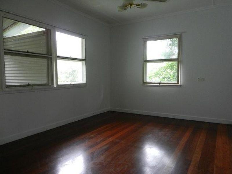 31 Poinciana Ave, Tewantin QLD 4565