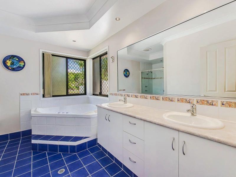 23 Starboard Avenue, Noosaville QLD 4566