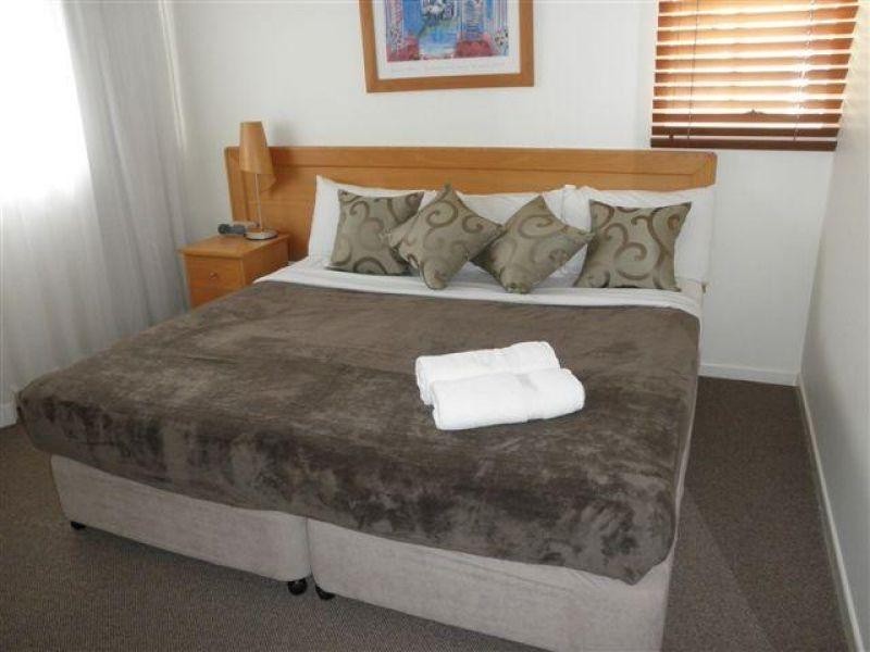 4-5/9 Albert Street, Noosaville QLD 4566