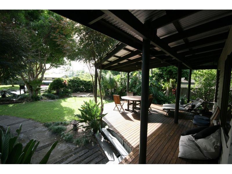 17 Palm Grove Crescent, Tewantin QLD 4565