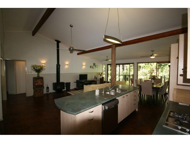 17 Palm Grove Crescent, Tewantin QLD 4565