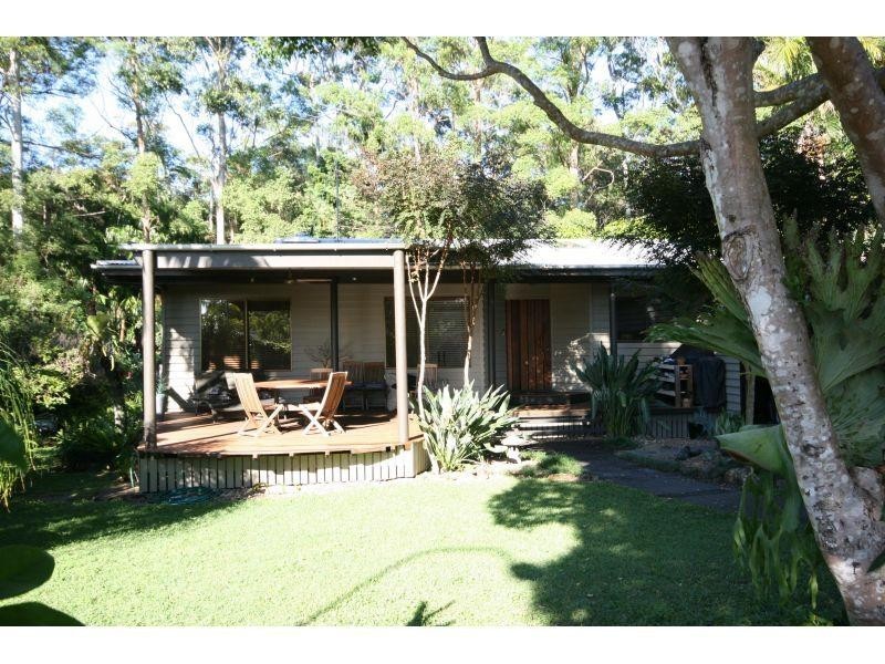 17 Palm Grove Crescent, Tewantin QLD 4565