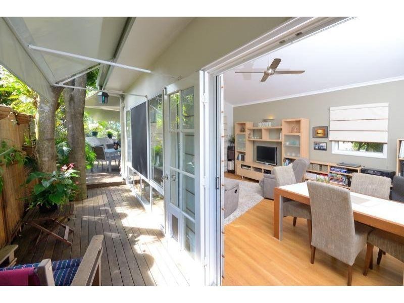 1/221 Weyba Rd, Noosaville QLD 4566
