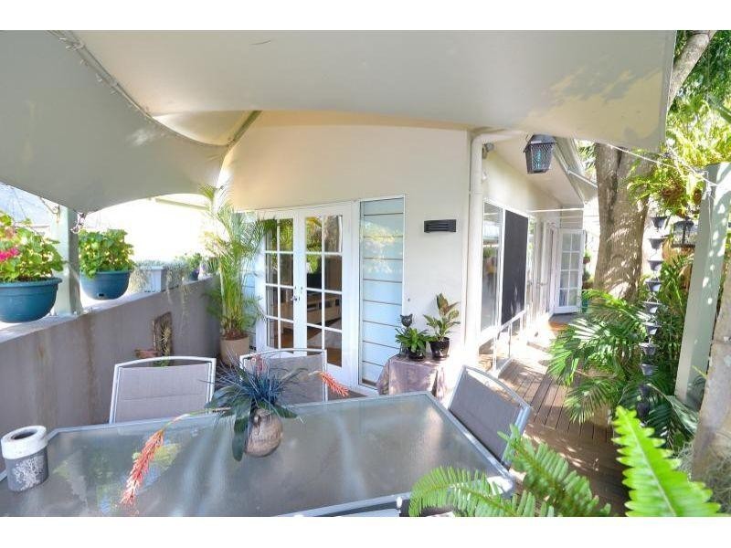 1/221 Weyba Rd, Noosaville QLD 4566