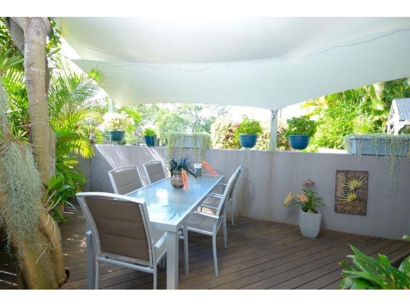 1/221 Weyba Rd, Noosaville QLD 4566