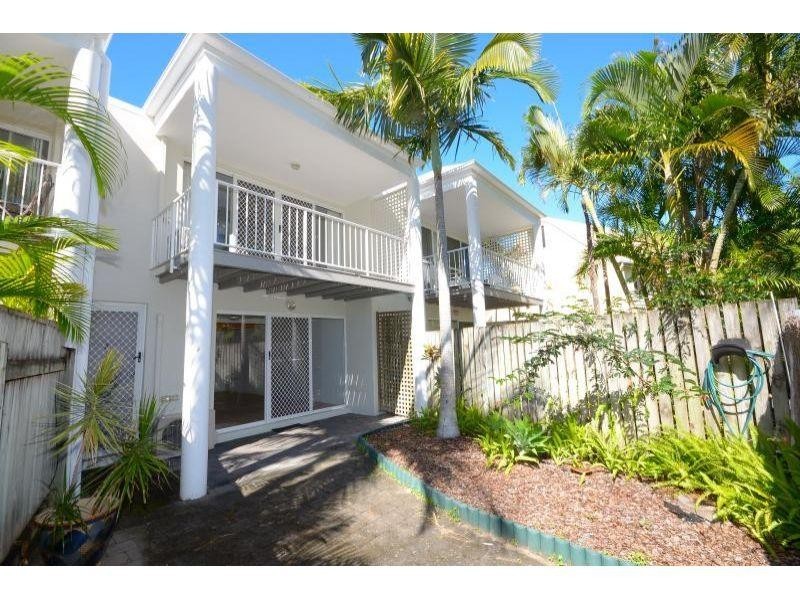 2/14 Barbados Crescent, Noosaville QLD 4566