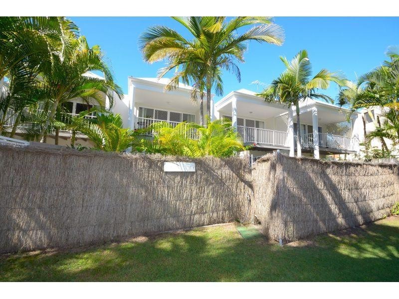 2/14 Barbados Crescent, Noosaville QLD 4566