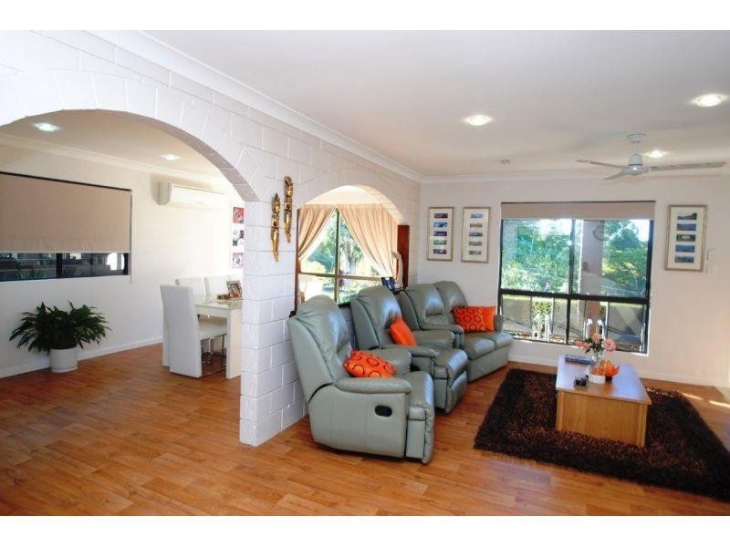42 Hillview Road, Cedar Pocket QLD 4570