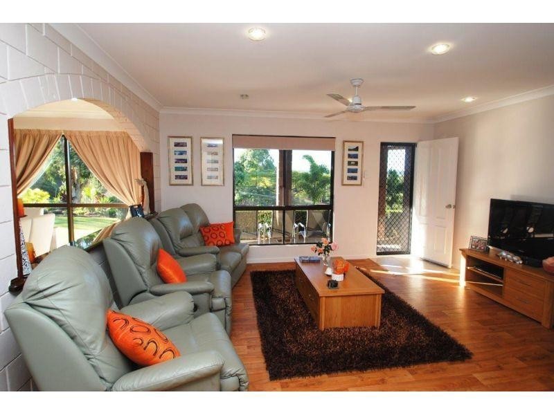 42 Hillview Road, Cedar Pocket QLD 4570