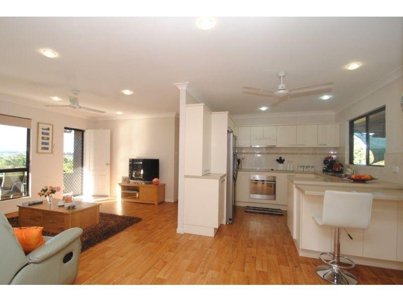 42 Hillview Road, Cedar Pocket QLD 4570