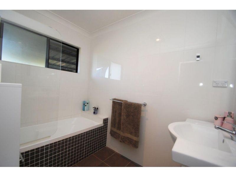 42 Hillview Road, Cedar Pocket QLD 4570