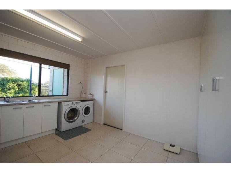 42 Hillview Road, Cedar Pocket QLD 4570