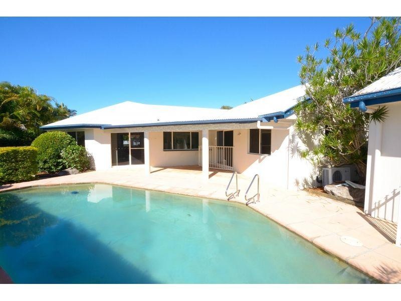 4 Sternlight St, Noosaville QLD 4566
