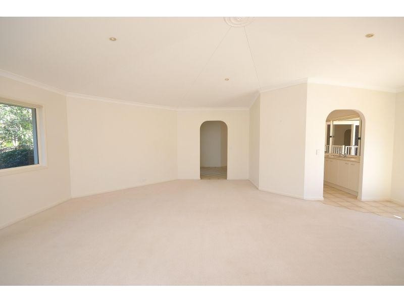 4 Sternlight St, Noosaville QLD 4566