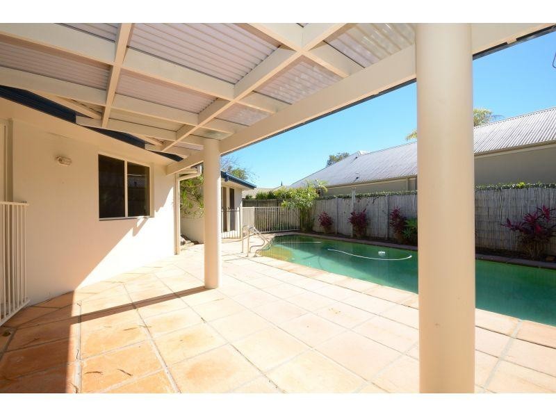 4 Sternlight St, Noosaville QLD 4566