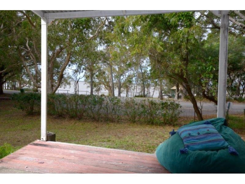 8 Boreen Pde, Boreen Point QLD 4565