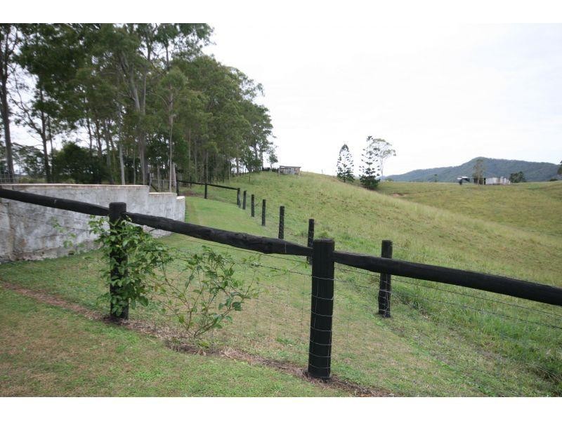 92 Cavanagh Road, Greens Creek QLD 4570