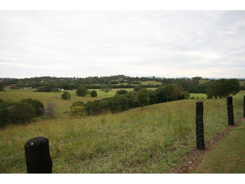 92 Cavanagh Road, Greens Creek QLD 4570