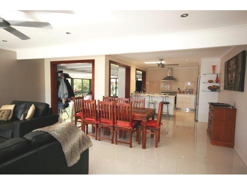 8 Elkhorn Dr, Tewantin QLD 4565