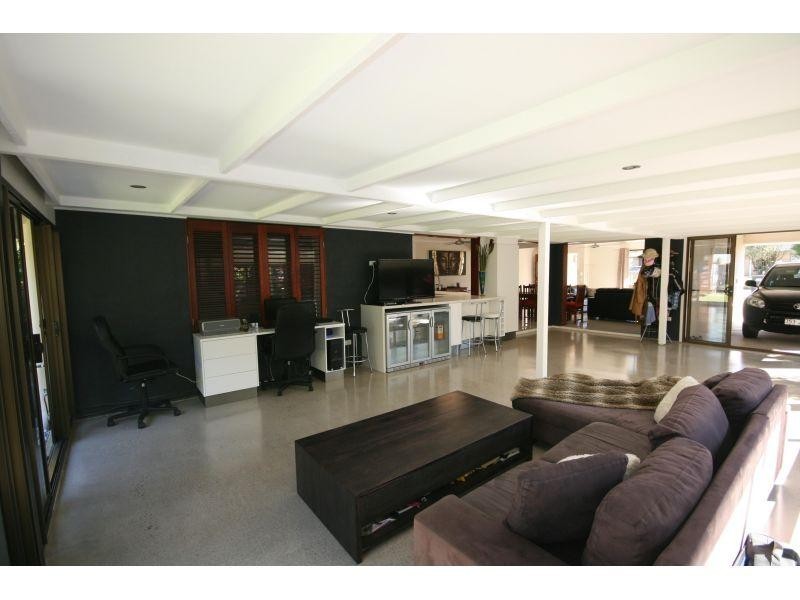 8 Elkhorn Dr, Tewantin QLD 4565