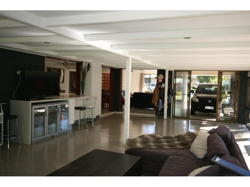8 Elkhorn Dr, Tewantin QLD 4565