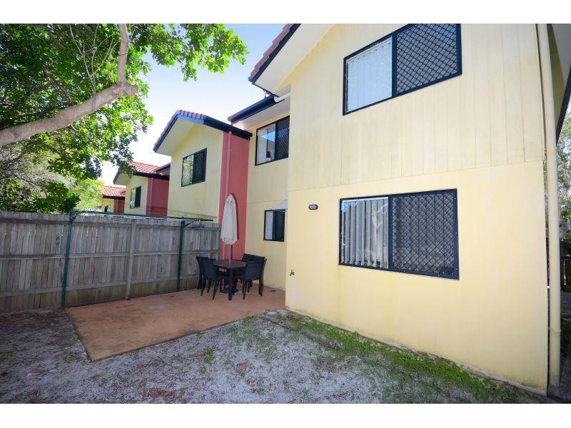 4/3 Lipton Street, Sunrise Beach QLD 4567
