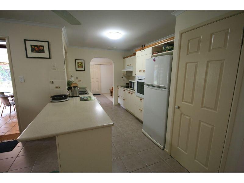 25 Emerald Drive, Southside QLD 4570