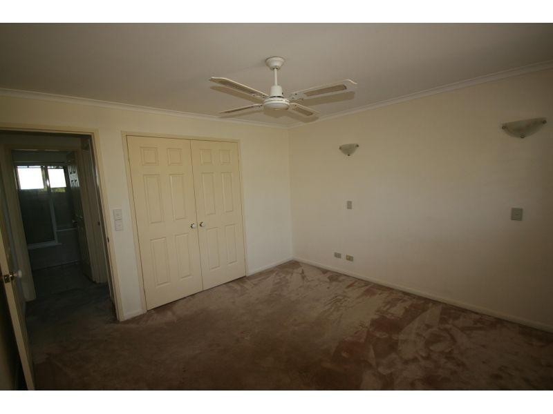 Unit 4/37-39 Thomas St, Noosaville QLD 4566
