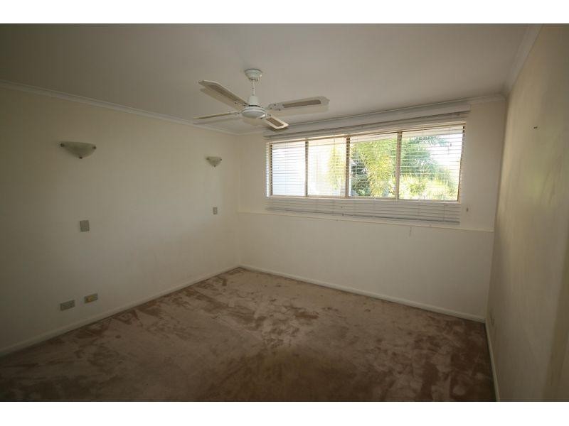 Unit 4/37-39 Thomas St, Noosaville QLD 4566