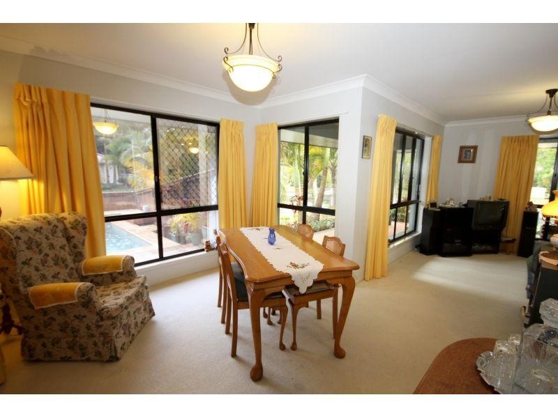 82 Lake Entrance Blvd, Noosaville QLD 4566