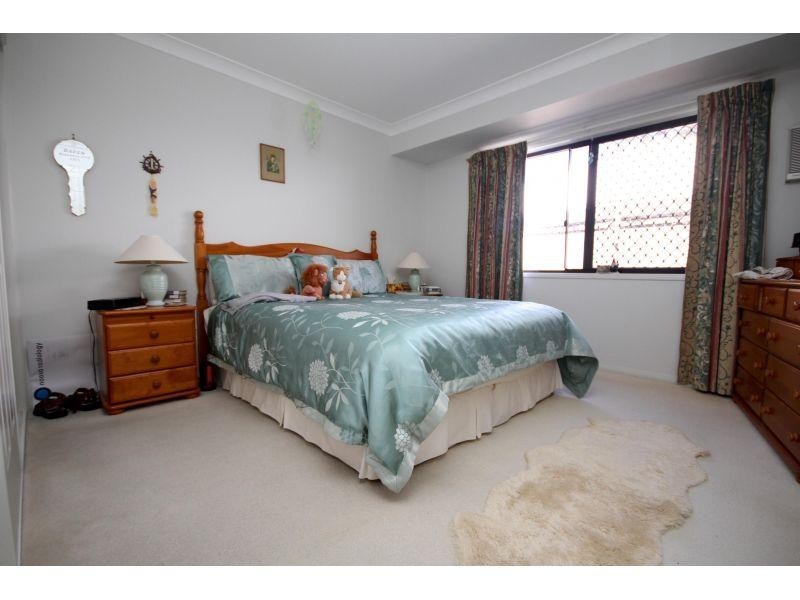 82 Lake Entrance Blvd, Noosaville QLD 4566