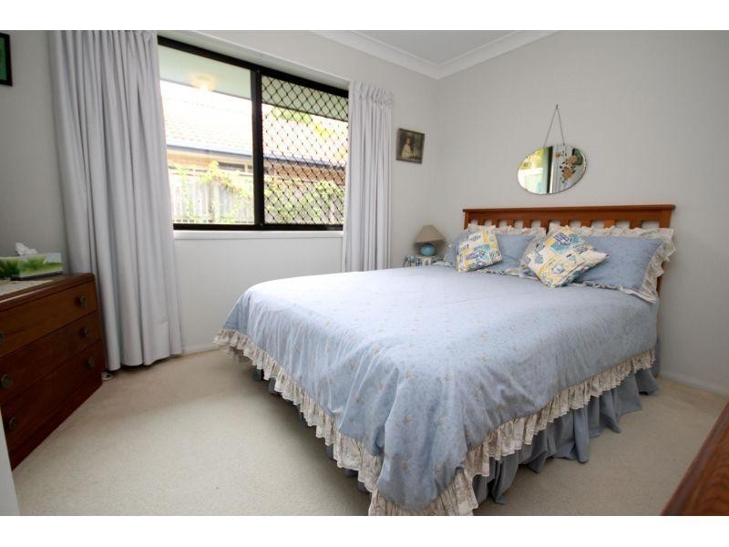 82 Lake Entrance Blvd, Noosaville QLD 4566