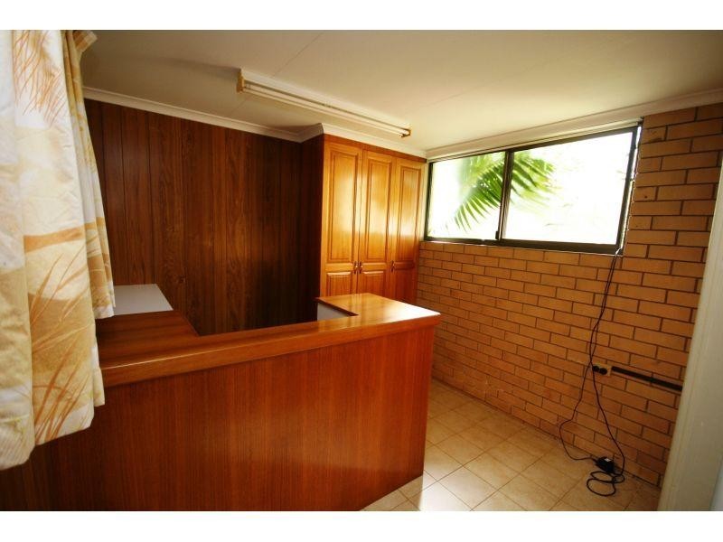 8 Goldstone Crescent, Southside QLD 4570