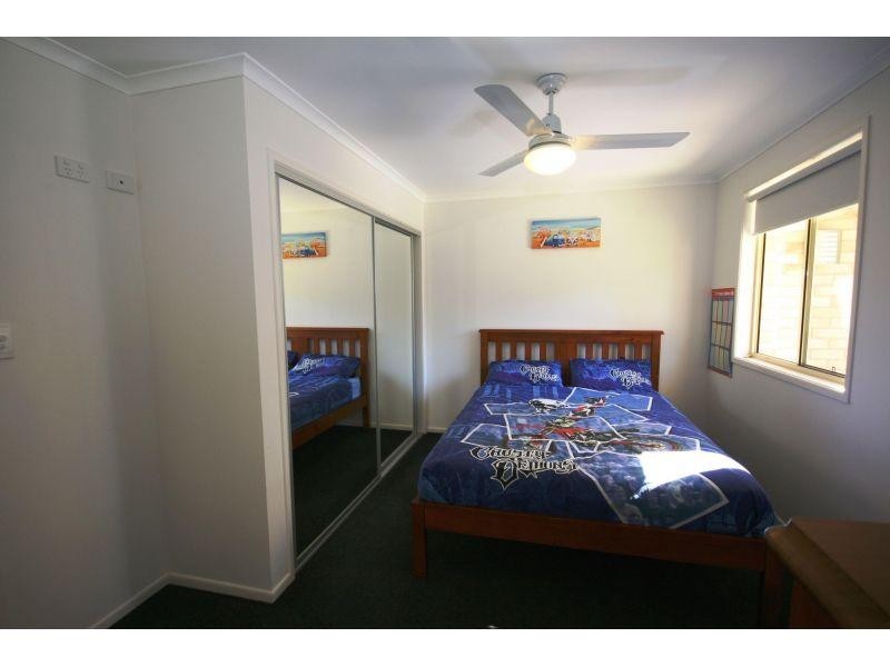 16 Lindsay Street, Southside QLD 4570