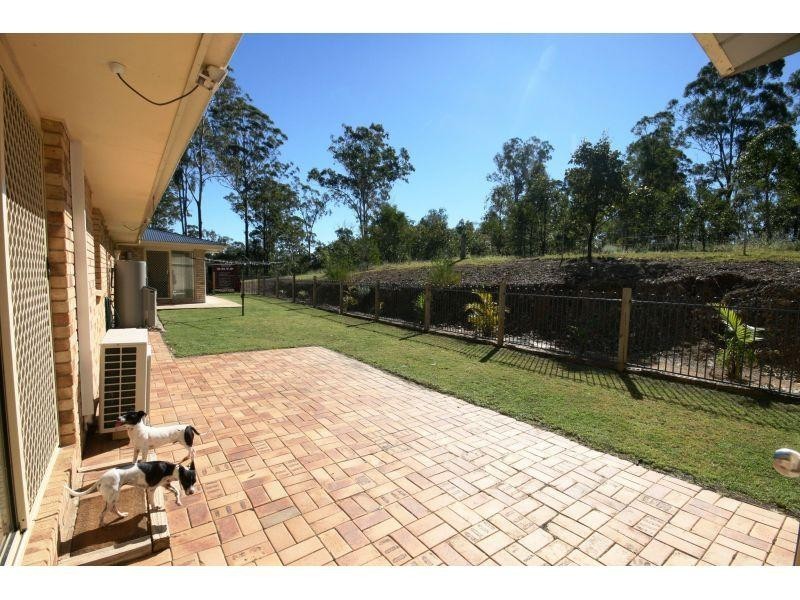 16 Lindsay Street, Southside QLD 4570