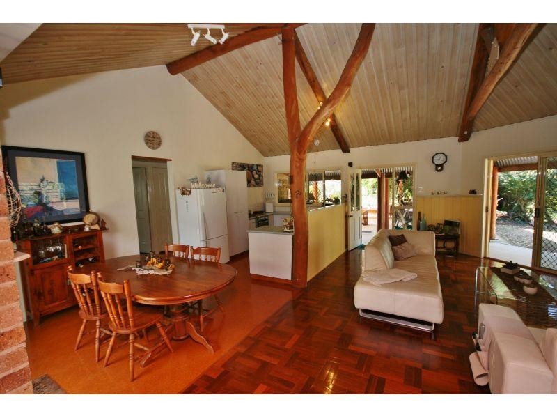 1050 Gympie Woolooga Rd, Glastonbury QLD 4570