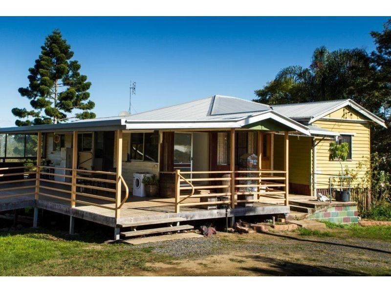 44 Hall Road, Mothar Mountain QLD 4570