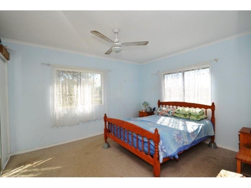 44 Hall Road, Mothar Mountain QLD 4570